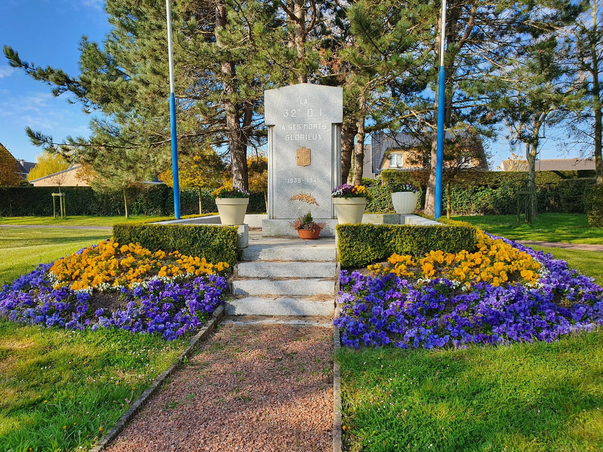 CIMETIERE MILITAIRE